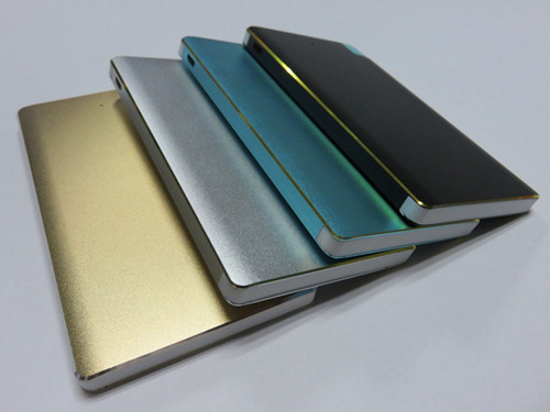 Aluminum Credit Card Power Banks 4000mAh Buit In Iphone5 Cables Charging Gift Sets