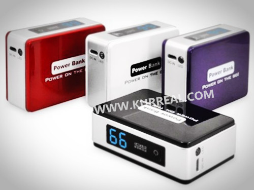 Square Custom LCD Display Power Bank Chargers 5200mAh