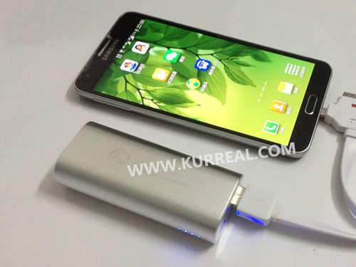 Shake Shake Aluminum Alloy Power Banks Smartphone Chargers 5200mAh