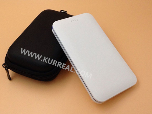 ultra slim power banks built in usb cable 5000mah,plastic mobile chargers,travel charging gift sets