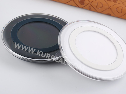 Hot Selling Universal Fast QI Wireless Chargers Charging Pad 1000mAh QI Compatible Samsung Galaxy, Iphone Or Other Mobile