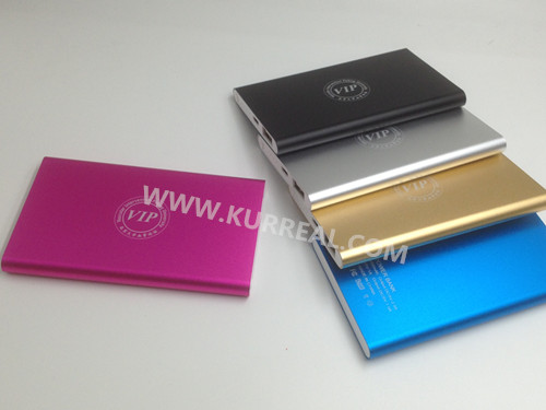 Colourful UL Custom Aluminum Ultra Slim Power Banks 4000mAh Charger Gift Sets Laser Engraved For VIP Clients